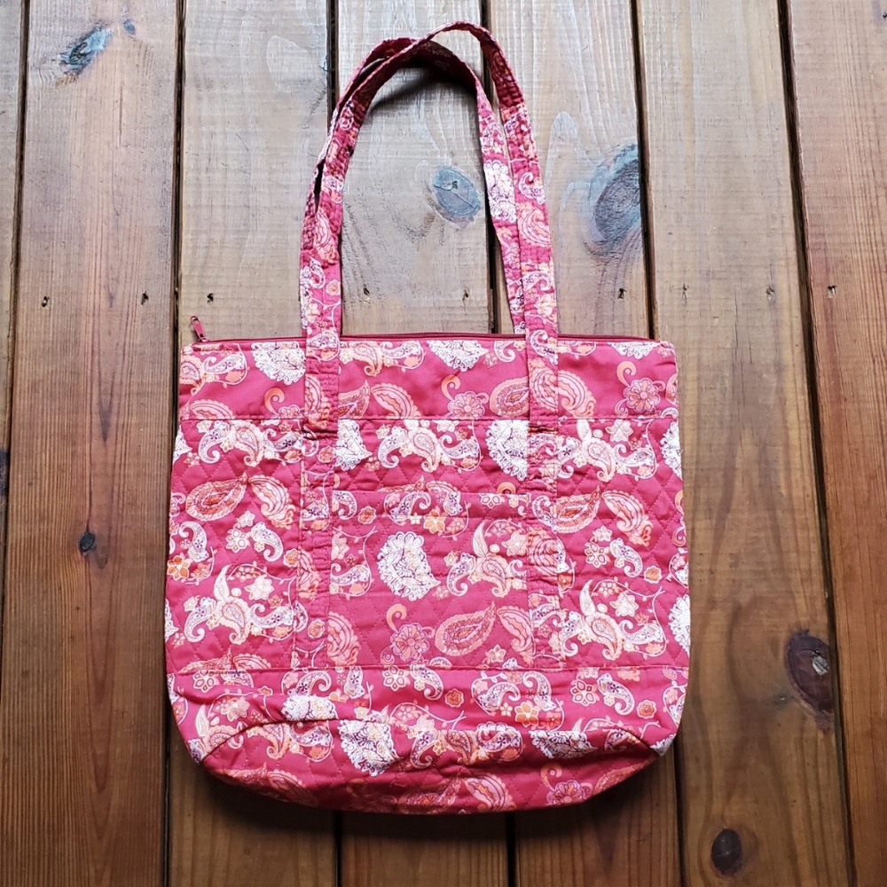 New Arrow Trading soft red paisley quilted large zip tote bag